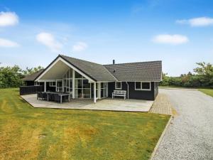 Holiday Home Steen - 800m from the sea by Interhome