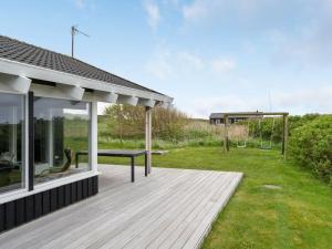 Holiday Home Hilkka - 500m from the sea by Interhome