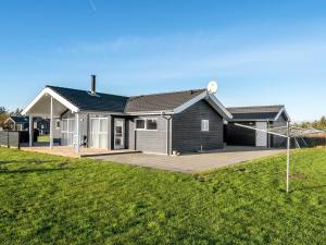 Holiday Home Oskarvine - 900m from the sea by Interhome