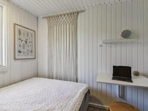 Holiday Home Harry - 100m from the sea by Interhome
