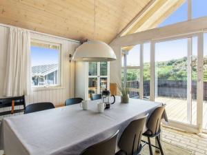 Holiday Home Harry - 100m from the sea by Interhome