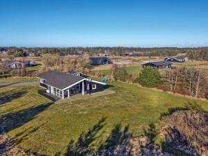 Holiday Home Nynke - 600m from the sea by Interhome