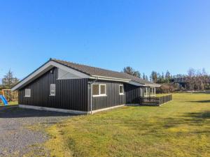 Holiday Home Nynke - 600m from the sea by Interhome