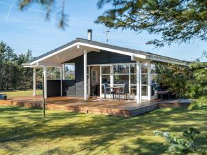 Holiday Home Troels - 750m from the sea by Interhome