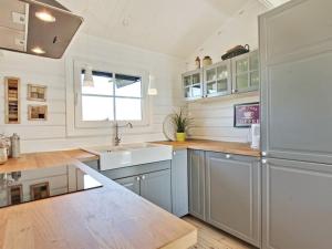 Holiday Home Ljubinka - 100m from the sea by Interhome