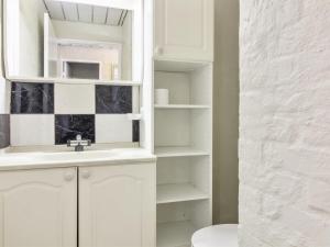 Apartment Emiliana - 500m from the sea by Interhome