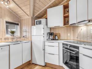 Holiday Home Kiran - 200m from the sea by Interhome