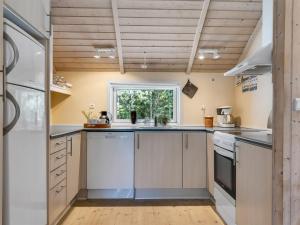 Holiday Home Gottfrede - 600m from the sea by Interhome