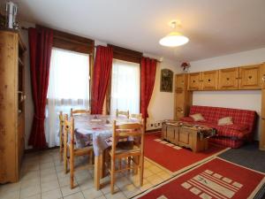 Charmant 2P avec balcon, 5 couchages, pieds des pistes, proche télécabine et centre village - FR-1-572-171