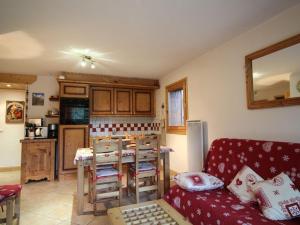 3 pièces, 6 pers, animaux admis, parking, vue sur piscine - FR-1-572-5