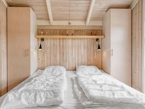 Holiday Home Sina - 300m from the sea by Interhome