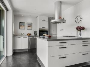 Holiday Home Oliver - 600m from the sea by Interhome