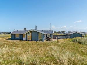 Holiday Home Hilka - 75m from the sea by Interhome