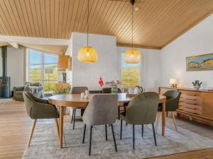 Holiday Home Hilka - 75m from the sea by Interhome