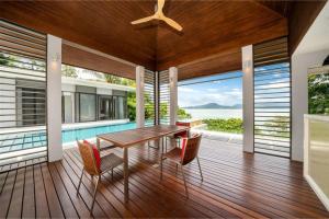 Villa Elegance Luxury Ocean View Pool Villa with Breakfas & Daily Maid Service