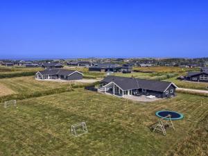 Holiday Home Mattis - 650m from the sea by Interhome