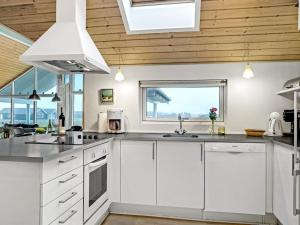 Holiday Home Mattis - 650m from the sea by Interhome