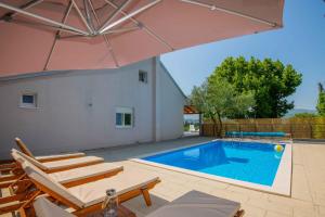 Villa Velaria with private pool