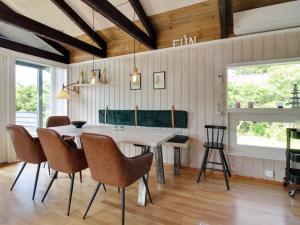 Holiday Home Eyer - 800m from the sea by Interhome