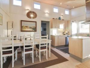 Holiday Home Habbo - 500m from the sea by Interhome