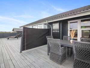 Holiday Home Anett - 400m from the sea by Interhome