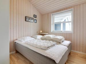 Holiday Home Anett - 400m from the sea by Interhome