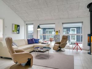 Holiday Home Eveline - 1-5km from the sea by Interhome