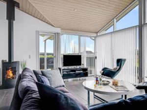 Holiday Home Meino - 1-4km from the sea by Interhome