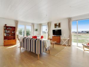 Holiday Home Annina - 500m from the sea by Interhome