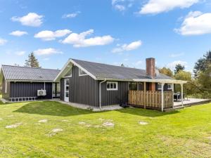 Holiday Home Lempi - 300m from the sea by Interhome