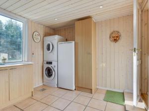 Holiday Home Selgen - 600m from the sea by Interhome