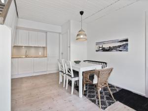 Apartment Meglena - 50m from the sea by Interhome