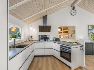 Holiday Home Elna - 400m from the sea by Interhome