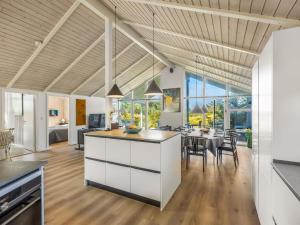 Holiday Home Elna - 400m from the sea by Interhome