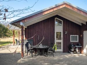 Holiday Home Herwarth - 3-3km from the sea by Interhome