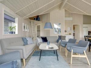 Holiday Home Ina - 1-2km from the sea by Interhome