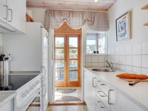 Holiday Home Ingebritt - 1-5km from the sea by Interhome