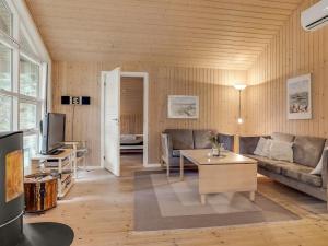 Holiday Home Hilke - 850m from the sea by Interhome