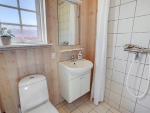 Holiday Home Amie - 800m from the sea by Interhome