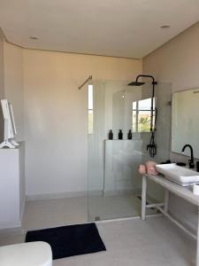 Charming Modern Villa 3 rooms with swimming pool