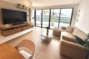 Lujoso y Nuevo Cerca al Centro Piscina Panorámica