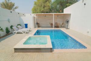 Dar 66 Digdagga Pool Chalet with Jacuzzi