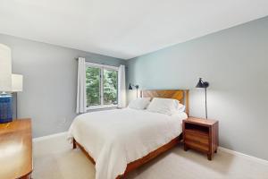 Cozy Sugarbush Getaway