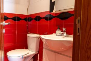 Evgenys Stylishly Designed 2 Bedroom Apartment plus Garage!