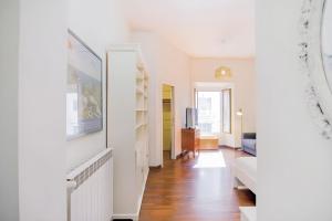 Elegantis Veniero Suite Apartment - 1 Minute Walk to Vatican Museums