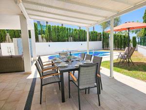Private pool, Riviera del Sol