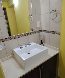 Departamento centrico con vista a la cordillera, Mi Casa Tu Casa A