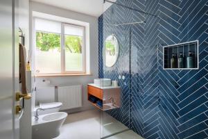 Wooden floor homes 1 bedroom