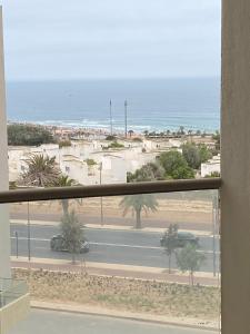 Bel appartement avec Vue directe sur la mer depuis le salon