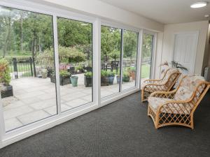 Canal View Apartment